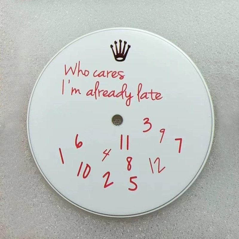 124300-OP-watch-dial-red-index-800x800