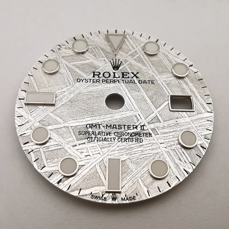 GMT-Meteorite-watch-dial-3-800×800